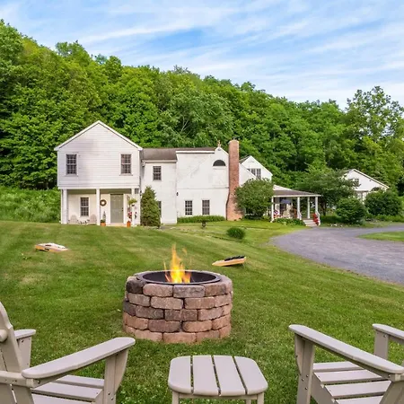Inn At Silver Maple Farm